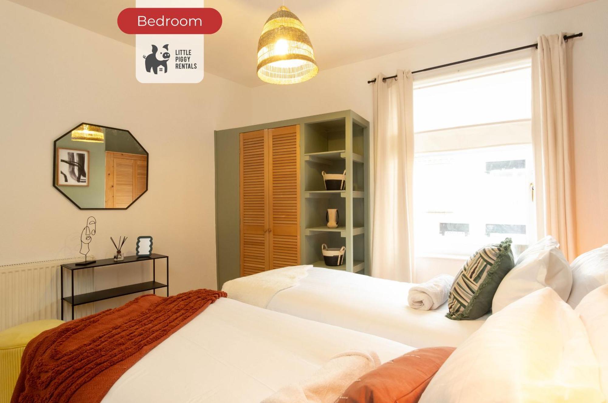 2 Bedroom Apartment By Littlepiggyrentals Short Lets & Serviced Accommodation Leicester With Wi-Fi, Free Parking & Outdoor Area ห้อง รูปภาพ