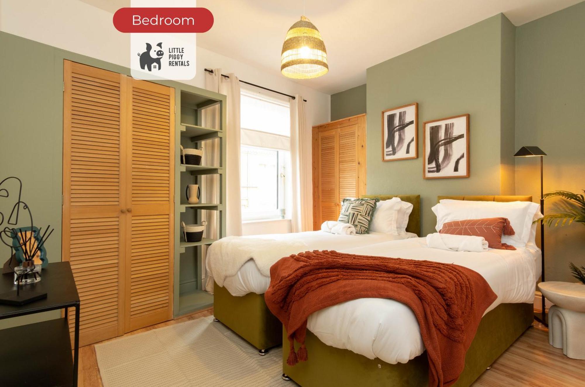 2 Bedroom Apartment By Littlepiggyrentals Short Lets & Serviced Accommodation Leicester With Wi-Fi, Free Parking & Outdoor Area ห้อง รูปภาพ